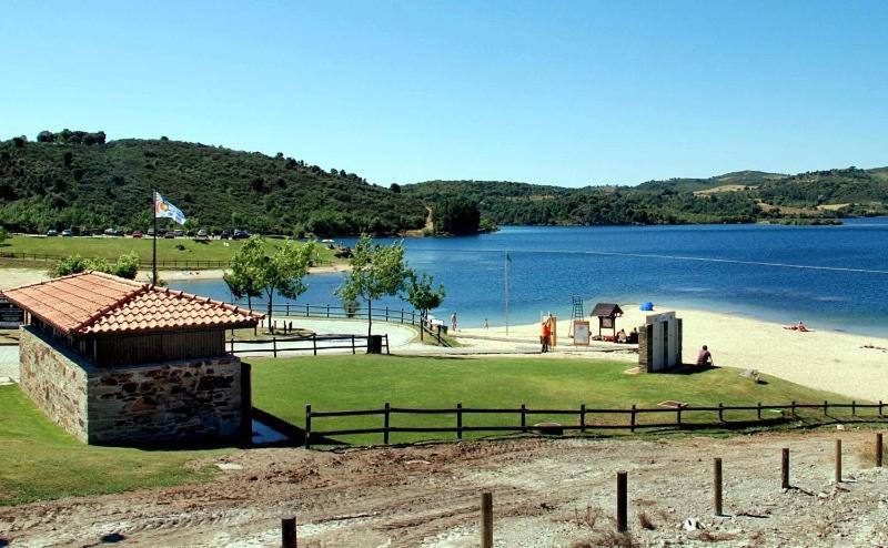 Anju-Pardal Villa Mogadouro  Exterior photo